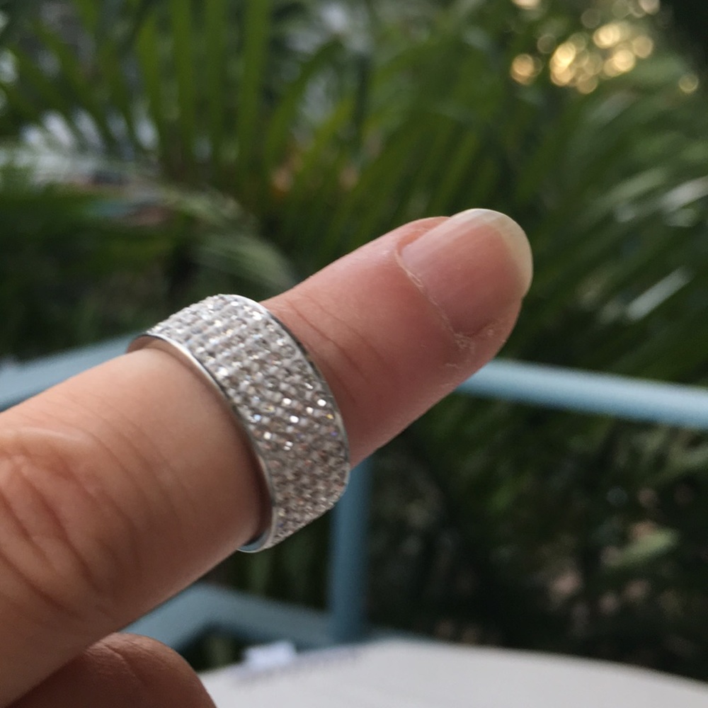 😷 SPRING TIME FAVE SWAROVSKI RING & WEDDING BAND